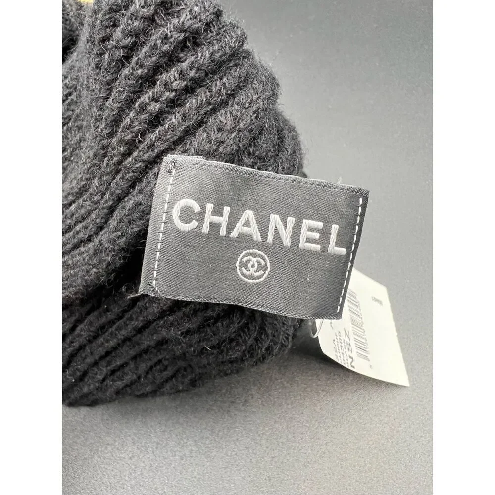 Chanel 22A Cashmere Black Gold Sequin CC Logo Beanie Winter Hat Cap Cloche